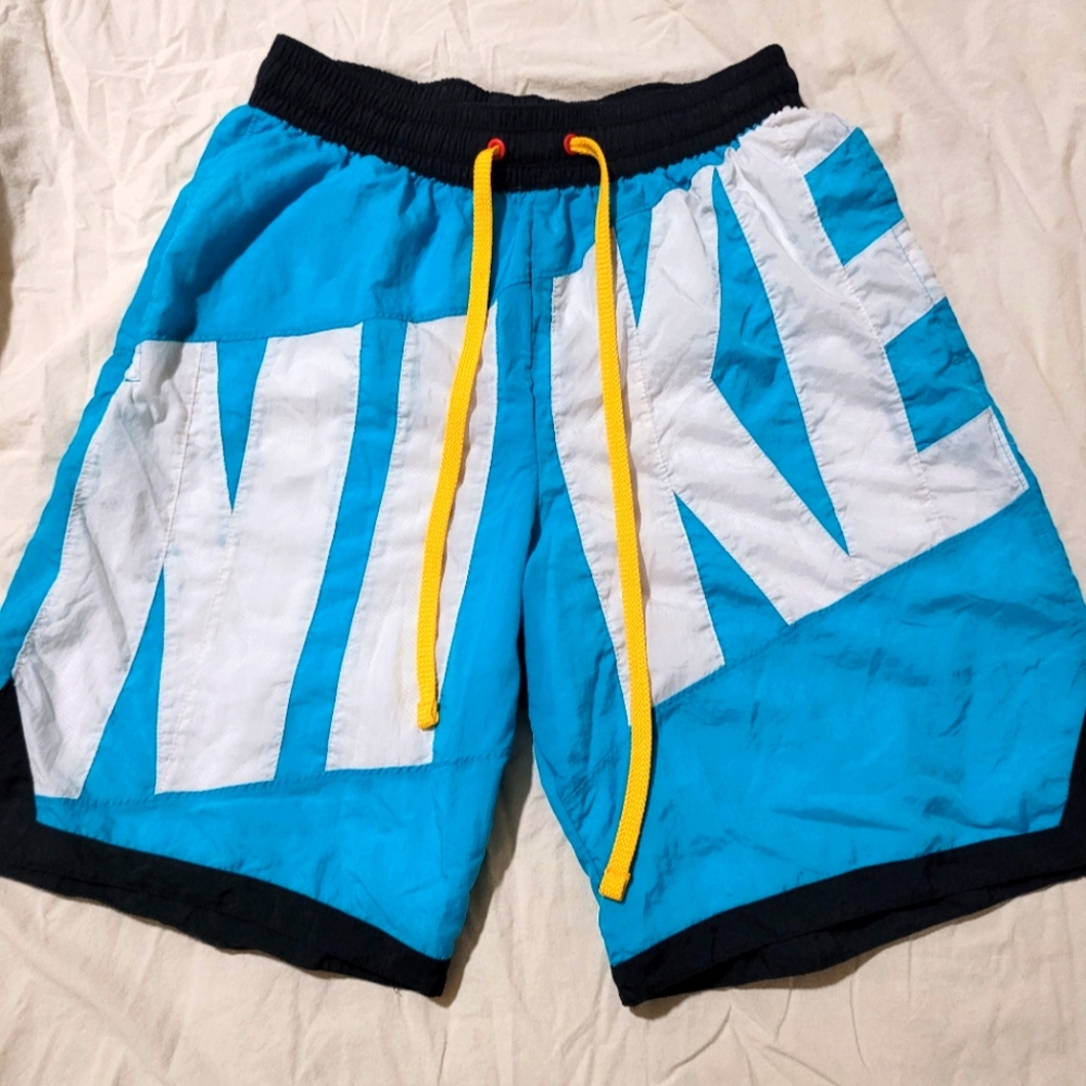 SOLD Nike shorts
